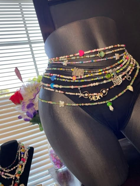 Afro Jewelry, Earth Girl, Spiritual Women, Waist Beads African, Earthy Vibes, Ethereal Jewelry, Bead Accessories, Dope Jewelry Accessories, Waist Jewelry