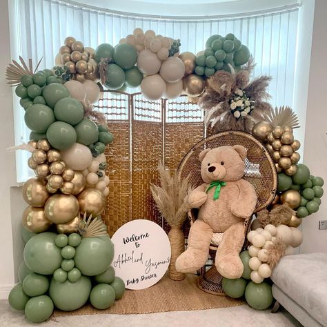 Sage Balloons, Indian Baby Shower Decorations, 12 Balloons, Indian Baby Showers, Balloon Wreath, Birthday Decorations At Home, Bear Baby Shower Theme, Diy Birthday Invitations, Boy Baby Shower Ideas