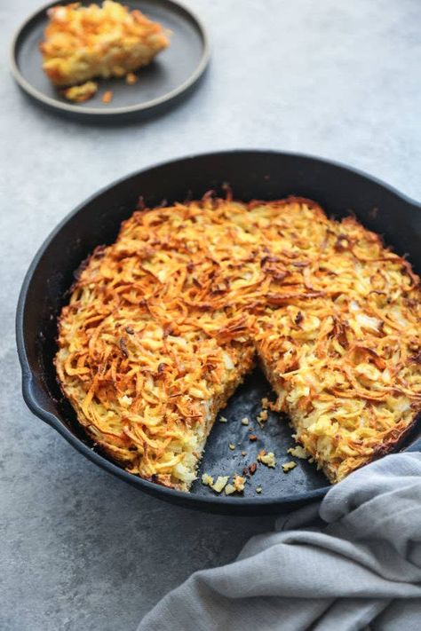 32 Actually Tasty Passover Recipes That Are Anything But Boring Sweet Potato Kugel, Sweet Potato Spiralizer Recipes, Potato Kugel Recipe, Hannukah Recipes, Potato Kugel, Parsnip Recipes, Spiralized Sweet Potato, Gluten Free Sweet Potato, Stuffed Sweet Potato Healthy