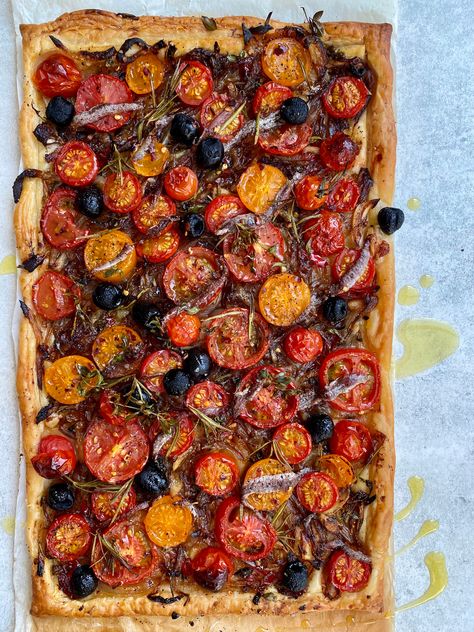 Pissaladière (sort of) Pissaladiere Recipe, Puff Pastry Tart, Pastry Tart, Anchovies, I Love A, So Sweet, Puff Pastry, Real Food, Thyme