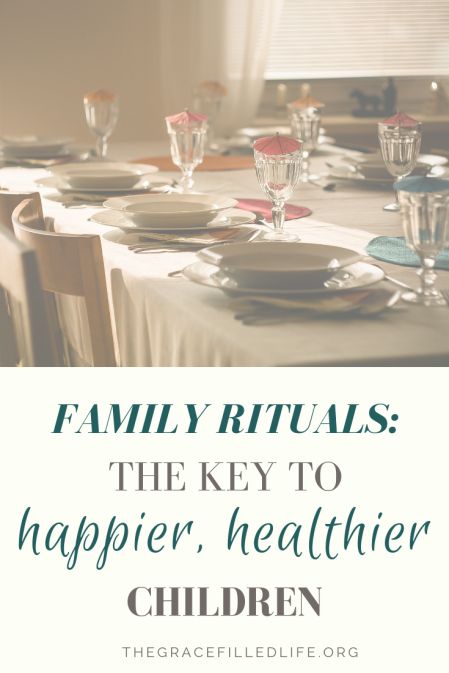 Weekly Family Rituals, Dinner Rituals, Family Challenges, Family Culture, Family Rituals, Family Rituals Ideas, Mom So Hard, Family Meeting, Family Wellness