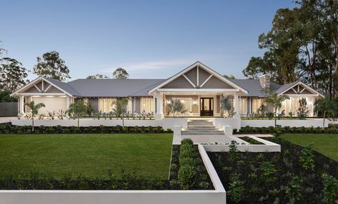 Metricon's New Fontaine Display Home - A Floor Plan That Ticks All The Boxes — Zephyr + Stone Hamptons Farmhouse Style, Hamptons Farmhouse, Acreage Living, Metricon Homes, Large Floor Plans, Hamptons Style Homes, Storey Homes, Hamptons House, Contemporary Farmhouse