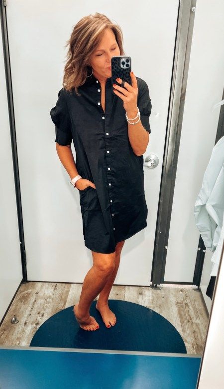 Black Shirt Dress Outfit, Beverly Ennis Hoyle, Navy Dress Outfits, Navy Shirt Dress, Shirt Dress Outfit, Fall Transition Outfits, Casual Work Outfit, Ribbed Knit Dress, Shirt Dress Style