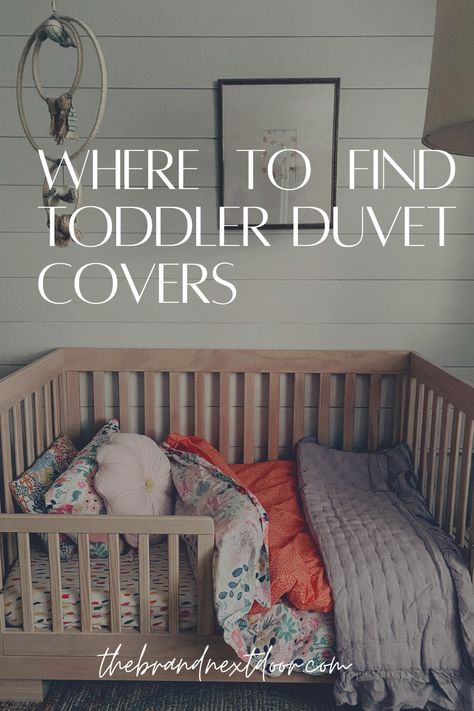 Image of a toddler bed with all its linens, including a toddler bed duvet cover, which is surprisingly hard to find Toddler Bed Linen, Crib Duvet Cover, Cozy Toddler Bed, Toddler Bedding Ideas, Toddler Girl Bedding Ideas, Toddler Bed Bedding, Toddler Bedding Boy, Toddler Bedding Girl, Toddler Girl Bedding