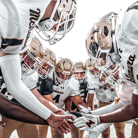 GAME DAY!! It’s Mac’s first football game! These guys are traveling a few hours away to kick off the season, and the excitement is in the air! Good luck to the boys on the field today!! 🏈 NOW BOOKING Sportraits for individuals, school teams, and travel sports! Reach out today to book yours!! 📸 Football Field Photoshoot, Football Family Pictures, Football Photoshoot, Football Team Pictures, First Football Game, Football Poses, Football Family, Team Ideas, Football Pics