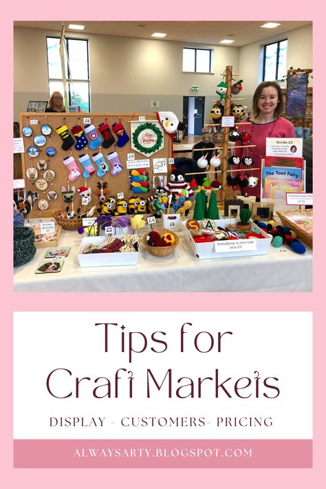 Craft Stall Display Ideas Diy, Christmas Craft Stall, Stall Ideas For College Fest, Christmas Craft Fair Displays, Craft Fair Tips, Craft Market Stall Ideas, Craft Stall Display Ideas, Christmas Stall Ideas, Christmas Fayre Ideas