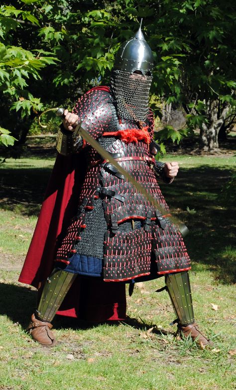 Byzantine cataphract attempt. Lamellar, helmet, greaves, gambeson, and bracers by Armstreet. Maille hauberk by Cap-a-Pie. Cloak by Revival Clothing. Belt by Jelling Dragon. Byzantine sword by Ares Academy. Boots by Boots by Bohemond. Man meat inside  ... Pure Imperial Byzantine fierceness. Helmet, boots and lamellar are much more Mongol than Byzantine, but you work with what you can find. Byzantine Cataphract, Byzantine Army, Greek Army, Lamellar Armor, Warhammer Empire, 300 Movie, Persian Warrior, Viking Armor, Revival Clothing