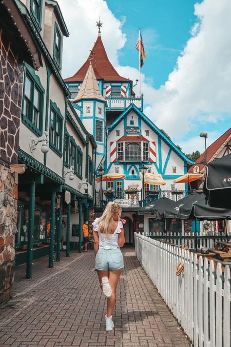 Epic Insta worthy spot in front of The Heidelberg Restaurant Northern Georgia, Georgia Travel Guide, Helen Georgia, Helen Ga, Georgia Vacation, Road Trip Map, Road Trip Packing, Georgia Travel, Us Road Trip