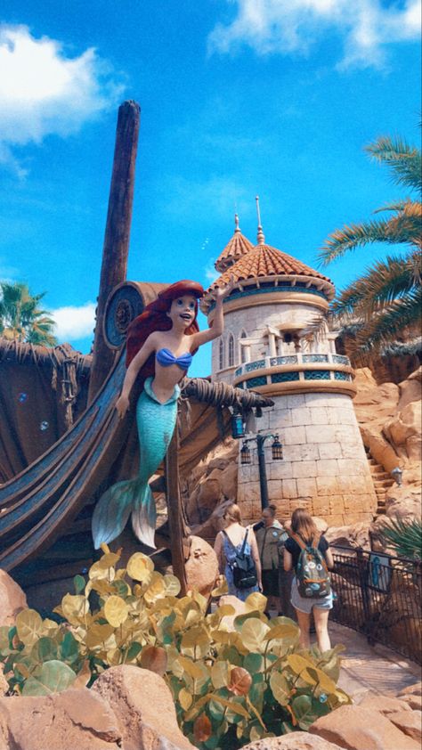 disney’s little mermaid ride at walt disney world 🧜‍♀️ Disney Ride Aesthetic, Avatar Ride At Disney World, Ariel Disney World, Walt Disney World Aesthetic, Disney Landscape, Disney In October, Disney World October, Walt Disney World Rides, Disney Core