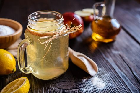 How to Make an Apple Cider Vinegar Drink (and Why You Should) Get Rid Of Corns, Apple Cider Vinegar Cleanse, Grape Juice Recipe, Apple Cider Vinegar Drink Recipes, Apple Cider Vinegar Uses, Best Apple Cider Vinegar, Apple Cider Vinegar Remedies, Vinegar Drinks, Cleansing Drinks