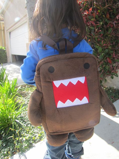 Domo packpack.  $20.00 Domo Kun Backpack, Domo Bag, Organized Handbags, Domo Kun, Toro Inoue, Animal Backpacks, Backpack Outfit, Red Glasses, Plush Backpack