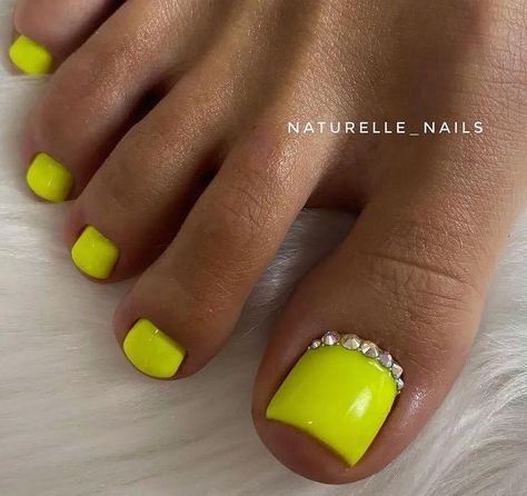 #nails #nailart #nailsofinstagram #u #manicure #beauty #nail #gelnails #nailsoftheday #nailsonfleek #nailstagram #nailsart #nailstyle #instanails #naildesign #acrylicnails #nailsdesign #inspire #naildesigns #love #nailswag #as #nailpolish #nailtech #unhas #gel #nailsnailsnails #nailartist #fashion #gelpolish Bling Toes, Acrylic Nails Yellow, Pedicure Designs Toenails, Acrylic Toes, Fantasy Nails, Cute Toe Nails, Summer Toe Nails, Pedicure Designs, Summer Manicure