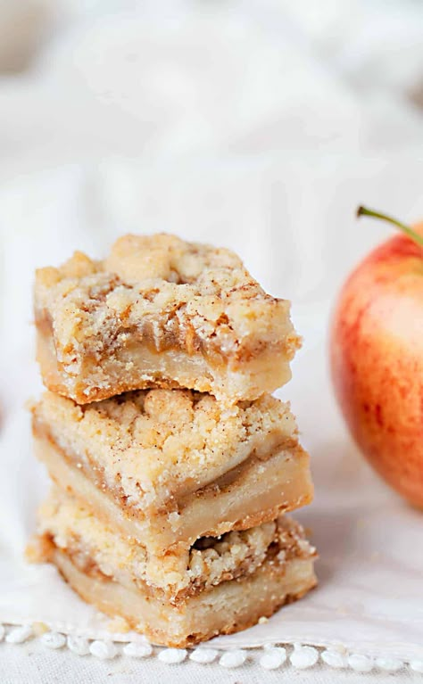 Caramel Apple Shortbread Bars - Fresh Flavorful Gluten Free Apple Pie Bars, Caramel Apple Pie Bars, Caramel Apple Pie Filling, Gluten Free Apple Pie, Paleo Apple, Caramel Apple Bars, Apple Crumble Pie, Apple Pie Bars, Apple Bars