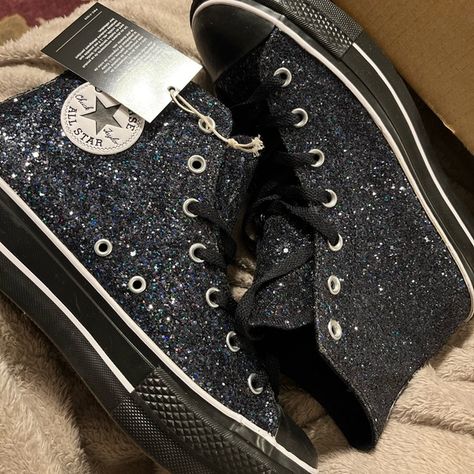 Custom Platformed Black Glitter Converse Black Sparkly Converse, Prom Shoes Converse, Diamond Converse, Prom Converse, Converse Sparkle, Black Glitter Converse, High Converse Outfit, Converse Glitter, Brides Maid Shoes