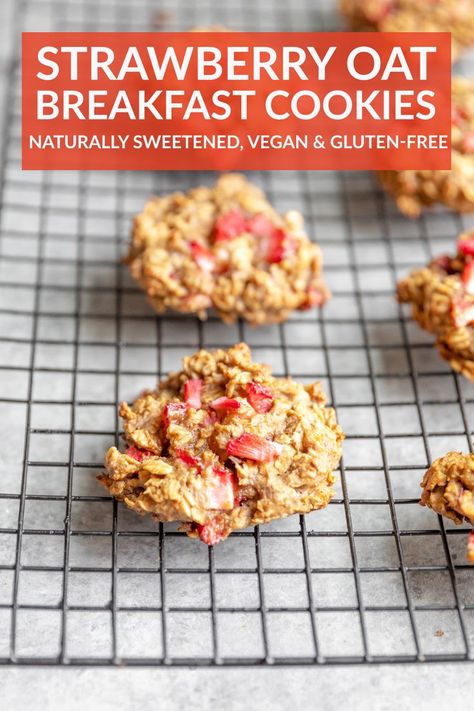 Strawberry oat breakfast cookies! Healthy, tasty, simple. Vegan, gluten-free, and naturally sweetened. Great for plant-based breakfast or on-the-go for school lunchboxes and summer snacks. Vegan Breakfast Cookies, Oat Breakfast Cookies, Cookie Base Recipe, Oat Breakfast, Breakfast Cookie, Strawberry Breakfast, Vegan Kids Recipes, Berry Breakfast, Breakfast Recipes Sweet