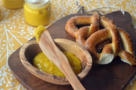 Banana Pepper Mustard Recipe, Pepper Mustard Recipe, Homemade Mustard, Pepper Recipes, Dry Rubs, Mustard Recipe, Canning Vegetables, Banana Peppers, Local Brewery