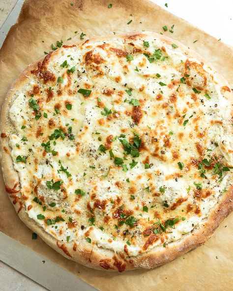 Pizza Crust Sourdough, Sourdough Discard Pizza Dough Recipe, Sourdough Pizza Discard, Pizza Dough Sourdough Discard, Sourdough Pizza Crust Discard, Sourdough Flatbread Pizza, Sourdough Foccacia Bread Pizza, Sour Dough Discard Pizza, Discard Sourdough Pizza Crust