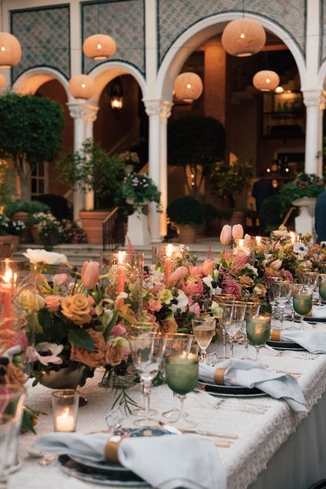 Tuscan Tablescape, Family Style Weddings, Vogue Weddings, Table Florals, St Frank, Friday Wedding, Sunset Vibes, Palm Beach Wedding, Under The Tuscan Sun