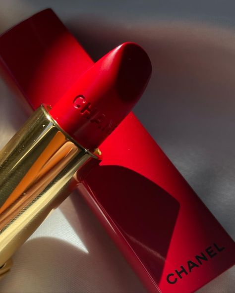 Chanel Red Lipstick, Rouge Aesthetic, Chanel Rouge, Visual Aesthetics, Red Lipstick, Gold Buttons, Candy Cane, Perfume Bottles, Chanel