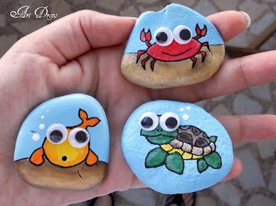 Caillou Roche, Art Pierre, Rocks Painted, Rock And Pebbles, Painted Rocks Diy, Paint Rock, Googly Eyes, Pet Rocks, Rock Painting Designs