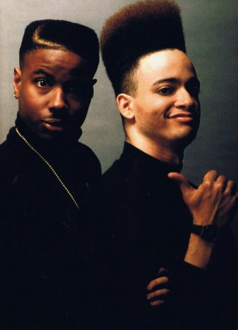 Kid 'n Play is a hip-hop act from New York City that was popular in the late 1980s and early 1990s. The duo was composed of Christopher "Kid" Reid (April 5, 1964) and Christopher "Play" Martin (July 10, 1962) working alongside their DJ, Mark "DJ Wiz" Eastmond. Besides their successful musical careers, they are also notable for branching out into acting. The pair met while performing in rival high school groups The Turnout Brothers and The Super Lovers. House Party Movie, Kid N Play, Robert Downey Jr., Hip Hop Classics, Old School Music, Real Hip Hop, Hip Hop And R&b, Rap Artists, Jim Carrey