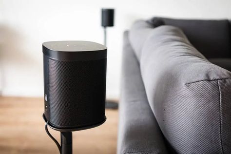 Best Sonos Setup For Living Room (And A Budget Alternative) Soundbar Ideas Living Rooms, Living Room Speakers Ideas, Speakers In Living Room, Sonos Speakers Living Rooms, Sonos Beam Living Room, Sonos Ideas, Surround Sound Living Room, Surround Sound Ideas, Sonos Home Theater Setup