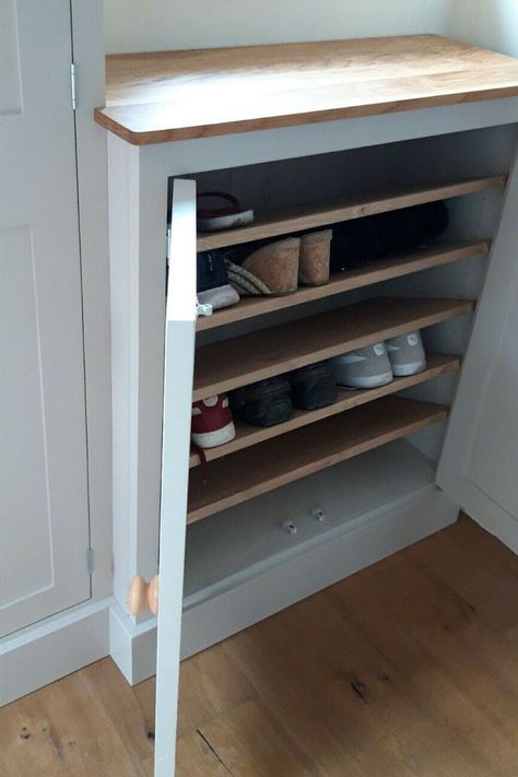 Tiny House Storage Ideas, Cottage Hallway, Shoe Storage Cupboard, Coat And Shoe Storage, Cloak Room, Door Hallway, Hall Cupboard, Shoe Cupboard, Coat Storage