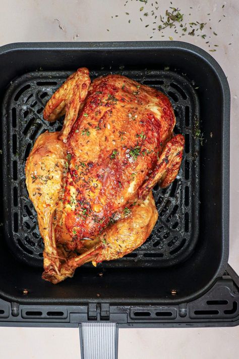 Cornish Hen In Air Fryer, Cooking Cornish Hens, Fedtforbrændende Mad, Cornish Hen Recipe, Cornish Hen, Half Chicken, Meal Prep Guide, Cornish Hens, Air Fryer Recipes Chicken