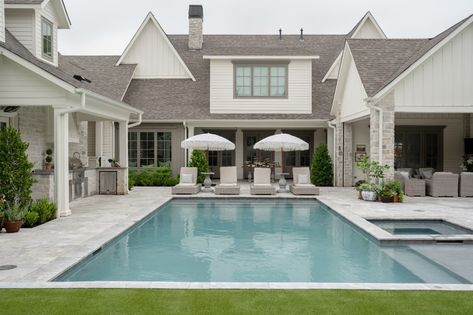 Dream Backyard Tour with BloomingIvyLane: Pool, Screened Porch & Outdoor Entertaining Inspiration - Farmhouse Living Farmhouse Backyard With Pool, White Brick Pool House, French Country Pool, Pool With Brick Pavers, White Gunite Pool, Citrus Brunch, Bluestone Patio Around Pool, Travertine Pool Deck, Farmhouse Pool