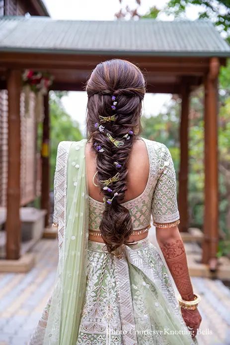 South Indian Wedding Hairstyles, Reception Hairstyles, Hairstyles For Indian Wedding, Bridal Hair Decorations, Bridal Hairstyle Indian Wedding, Hair Style On Saree, Engagement Hairstyles, Bridal Hairdo, Traditional Hairstyle