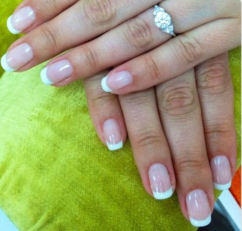 French Manicure Acrylic Nails, Short Squoval, Nails Acrylic Short, Tips Nails, French Manicures, Glitter Nails Acrylic, Bio Sculpture, Squoval Nails, French Manicure Nails