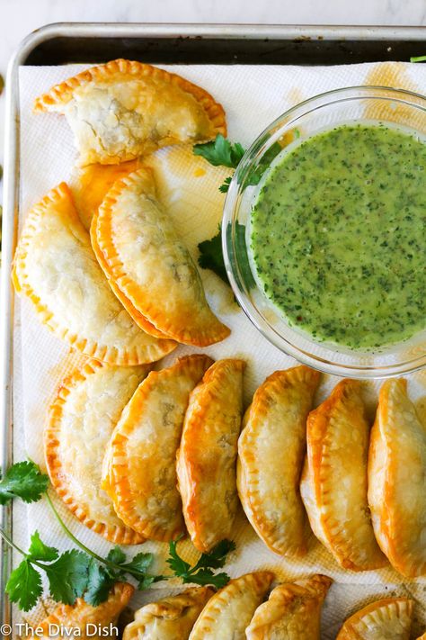 Argentine Empanadas w/ Chimichurri Sauce-My way — The Diva Dish Cuban Empanadas, Argentine Empanadas, Empanadas Recipes, Easy Empanadas Recipe, Vegetarian Empanadas, Argentine Recipes, Beef Empanadas Recipe, Chicken Empanadas, Argentinian Food