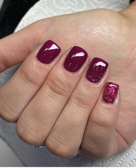 Red Glitter Dip Nails, Wine Dip Powder Nails, Dip Nail Ideas, Dip Nail, Glitter Dipped, Nails And Toes, Dip Powder Nails, Dipped Nails, Square Acrylic Nails