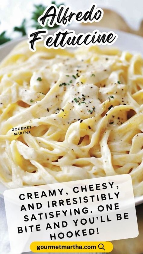 Indulge in the rich, velvety goodness of Alfredo fettuccine—creamy, cheesy, and irresistibly satisfying. One bite and you’ll be hooked! Cheesy Alfredo Sauce, Alfredo Fettuccine, Creamy Alfredo Sauce, Italian Diet, Fettuccine Alfredo Recipes, Fettuccine Pasta, Simple Green Salad, Ultimate Comfort Food, Alfredo Sauce