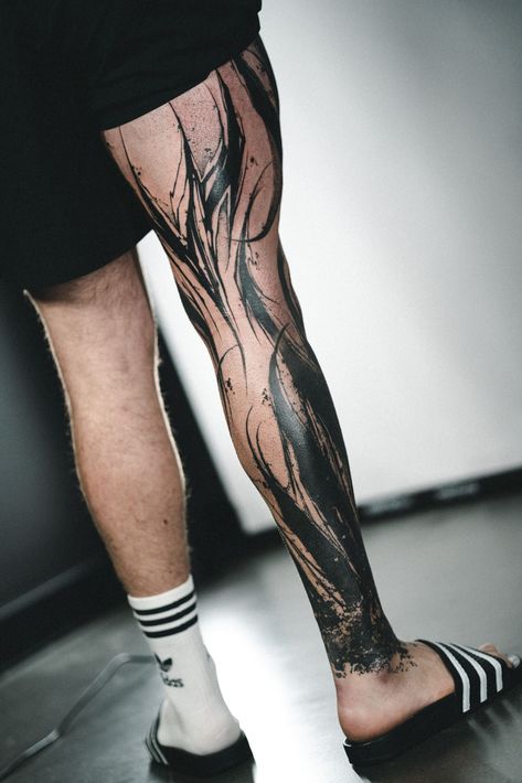 All Black Leg Tattoo | Dark Tattoo | Abstract Leg Tattoo for Men | PIK ARTIST Nico | PIKASS TATTOO Men Full Leg Tattoo, Modern Studio Design, Tattoo Pierna Hombre, Splatter Tattoo, Tattoo Special, Back Of Leg Tattoos, Tattoo Abstract, Tattoo Pierna, Black Line Tattoo