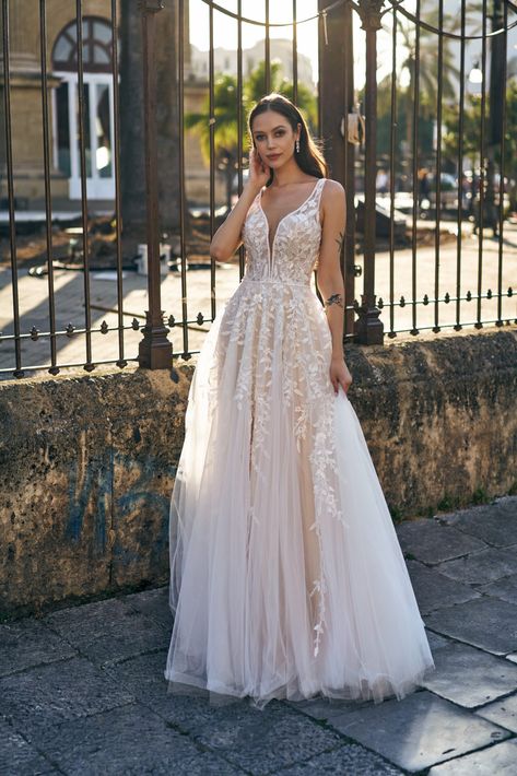 Venus bridal wedding dress Bridal 2023, Bridal Wedding Dress, Bridal Wedding Dresses, Bride Bridal, Bridal Wedding, Garden Wedding, White Formal Dress, Formal Dresses, Wedding Dress