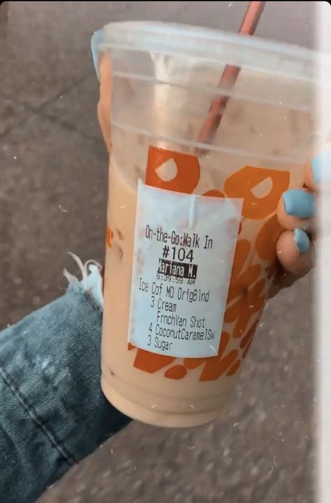 Sweet Iced Coffee Dunkin, Sweet Dunkin Donuts Iced Coffee Order, Dunkin Donuts Iced Coffee Recipe, Dunkin Orders, Dunkin Dounuts, Best Dunkin Donuts Drinks, Dunkin Donuts Coffee Drinks, Duncan Donuts, Dunkin Drinks