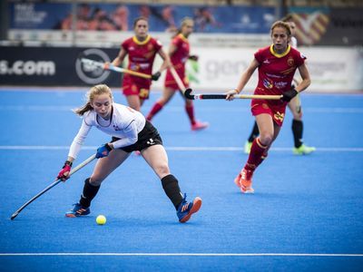 field hockey | Rules, History, & Facts | Britannica Field Hockey Rules, Team Usa Hockey, Hockey Field, Hockey World Cup, Hockey Rules, Senior Day, Hockey Kids, Fun Outdoor Games, Usa Hockey