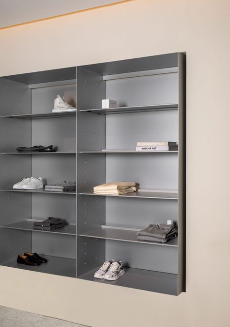 Norm Architects refreshes Alsterhaus' menswear department Wood Shelving Units, Herringbone Wall, Interior Minimal, Store Concept, Store Interiors, Norm Architects, Retail Interior, Furniture Details, Shelf Design