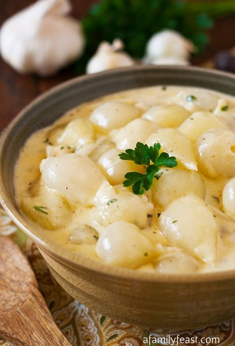 Pearl Onions In Cream Sauce, Creamed Pearl Onions Recipe, Pearl Onion Recipe, Winter Veggies, Creamed Onions, Pearl Onions, Family Feast, Harvest Table, Garlic Recipes