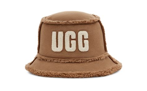 Shop the women's Bonded Fleece Bucket Hat at ugg.com for FREE SHIPPING on full-priced orders! Fleece Bucket Hat, Faux Fur Headband, Cable Hat, Fur Headband, Logo Scarves, Women's Hats, Cold Weather Accessories, Pom Beanie, Earmuffs