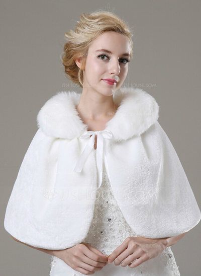 [US$ 15.99] Faux Fur Fashion Shawl Bolero Jacket Wedding, 1920s Wedding Dress, Casual Bride, Winter Costume, Wedding Cloak, Faux Fur Fashion, Bridal Fur, Bolero Wedding, Bridal Bolero