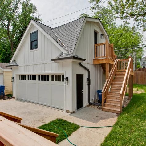 Office Above Garage Ideas, Seperate Garage Ideas, Apartment Above Garage Interior, Loft Garage Apartment, Room Over Garage Ideas Layout, Tandem Garage Ideas, Loft Over Garage, Above Garage Apartment Interior, Garage Loft Ideas