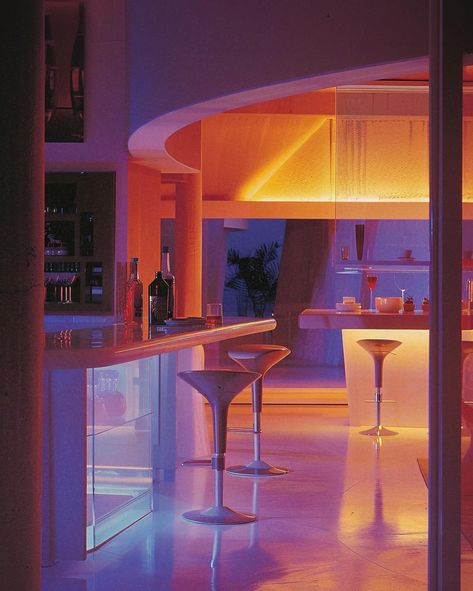 80s House Decor, 80s Futurism, Retro Scenery, 80’s Decor, 80s Vaporwave, 80s Luxury, 1980s Interior, 80s Interior Design, 80s House