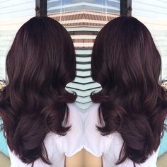 Highlights Red, Brown Hair Shades, Chocolate Brown Hair Color, Violet Hair, Color Highlights, Chocolate Brown Hair, Super Hair, Winter Hair Color, Trendy Hair Color