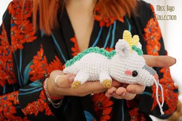 Advanced Embroidery, Confection Au Crochet, Crochet Dinosaur, Kawaii Crochet, White Dragon, Fun Crochet Projects, Crochet Diy, Diy Crochet Projects, Manga Illustration