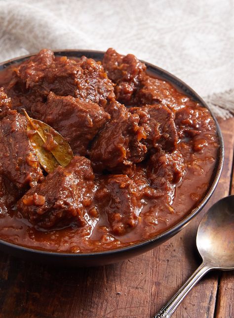 German Goulash, Craving Tasty, Easy German Recipes, Old Fashioned Goulash, German Food Authentic, Goulash Recipe, Eastern European Recipes, Beef Goulash, Recipes With Ground Beef