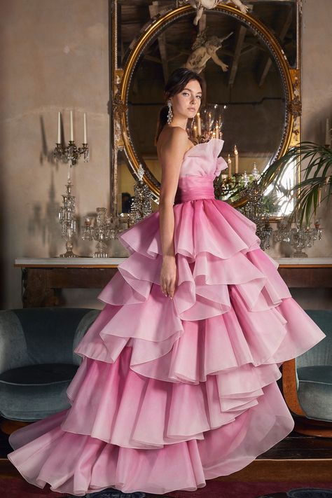 Resort 2020 – Marchesa Marchesa Fashion, Resort 2020, Fashion Shoots, Pink Gowns, Tulle Gown, فستان سهرة, Prom Outfits, Dream Dresses, Gorgeous Gowns