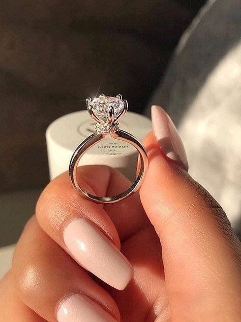 This rings are consisted god and desin in best shape,ring ston incresed shining of rin, Most Expensive Diamond Ring, Expensive Diamond Rings, Expensive Wedding Rings, خواتم خطوبة, Expensive Diamond, Cute Engagement Rings, Future Engagement Rings, Diamond Rings Design, Beautiful Wedding Rings