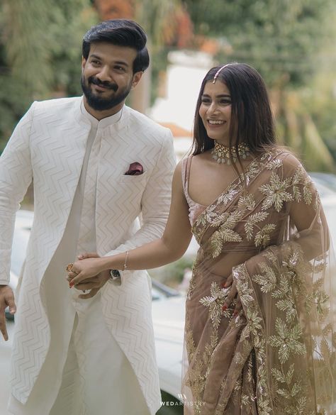 Couples Indian Wear, Reception Wear For Groom, Pastel Saree For Engagement, Men’s Outfit For Marriage, Reception Look Ideas Indian, Wedding Couple Dress Indian Saree, Engagement Looks In Saree, Reception Looks Indian Couple, Engagement Dress Code For Couple